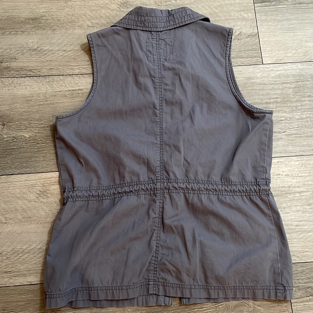 Gap, medium, utility vest, waist pull and ykk zipper - Picture 5 of 6